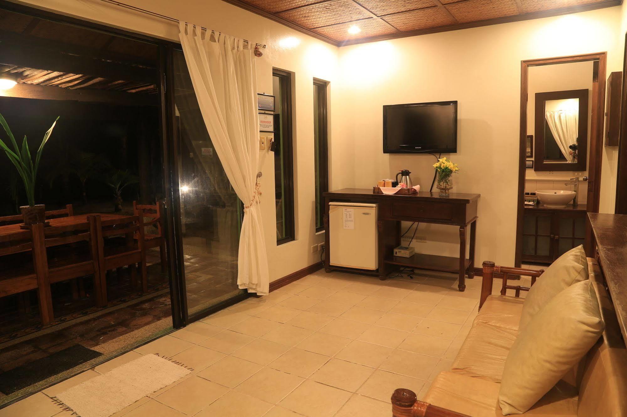 Puerto Del Sol Beach Resort And Hotel Club Bolinao Pangasinan Exteriér fotografie